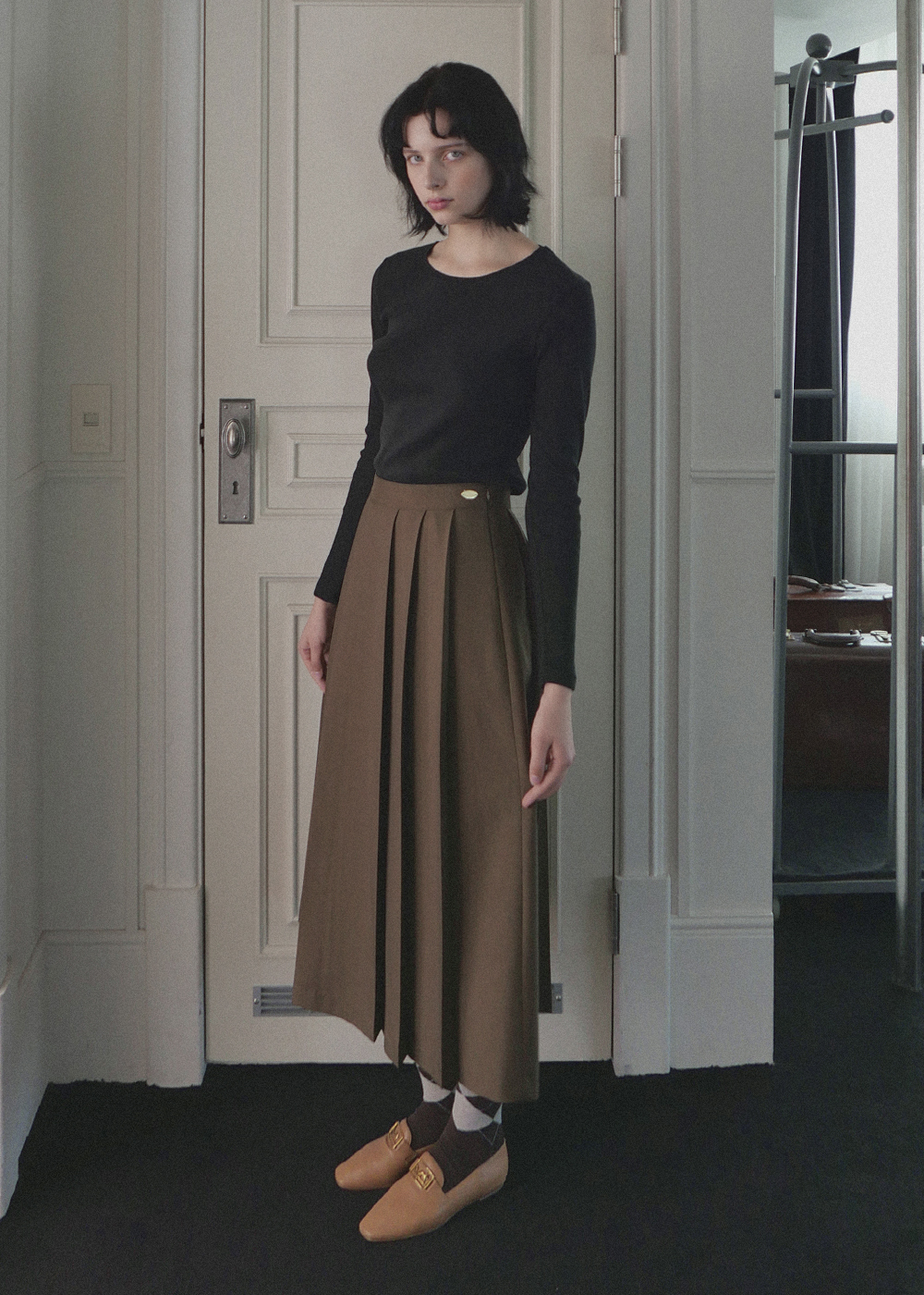 (35%)Gold Pleats Skirt. Marron